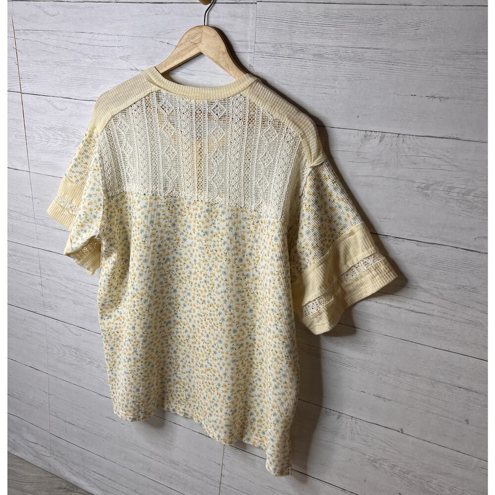 POL Top Womens Size Medium Yellow Number Floral Embroidered Button Lace Detail - Picture 10 of 16